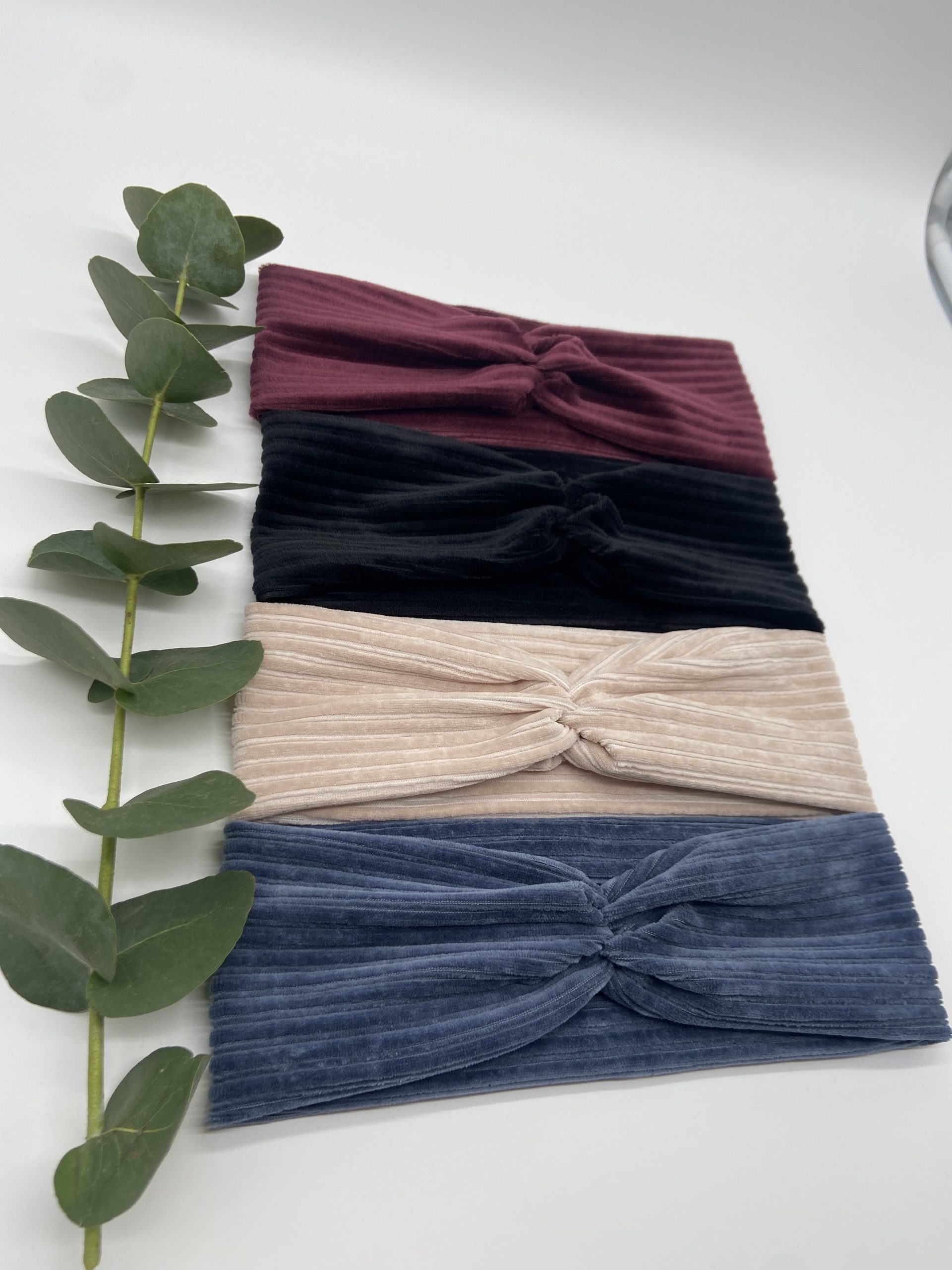 Haarband aus Cord in Bordeaux, Schwarz, Creme und Blau – Bild 3