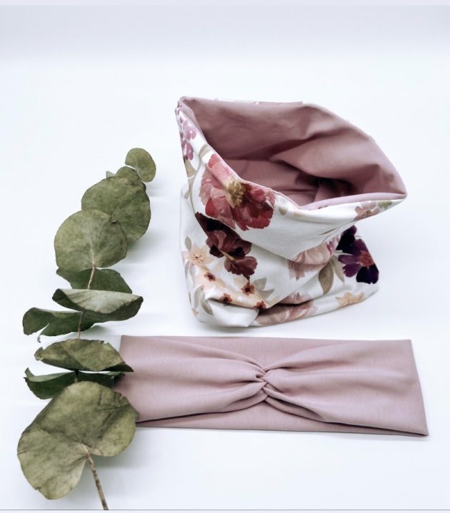 Loop Set aus Jersey und Blumenmuster Jersey